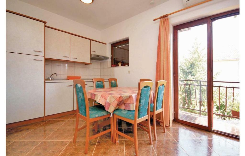 Apartments Perina Шибеник Екстер'єр фото